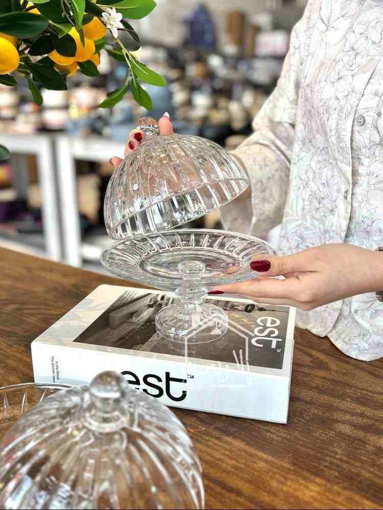 کاپ کیک و کیک خوری پایه دار