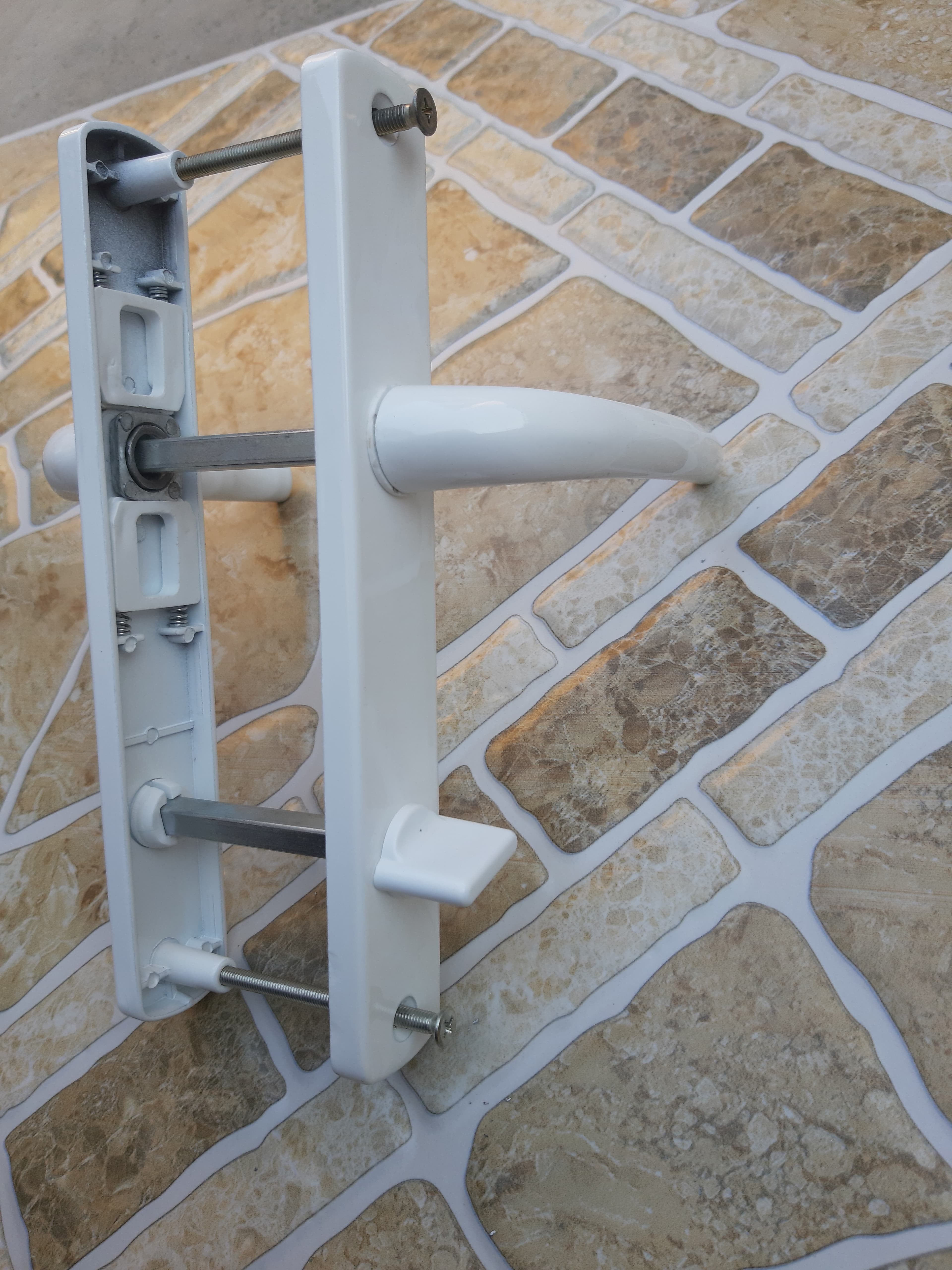 دستگیره درب سرویس UPVC برگمن Bregmann