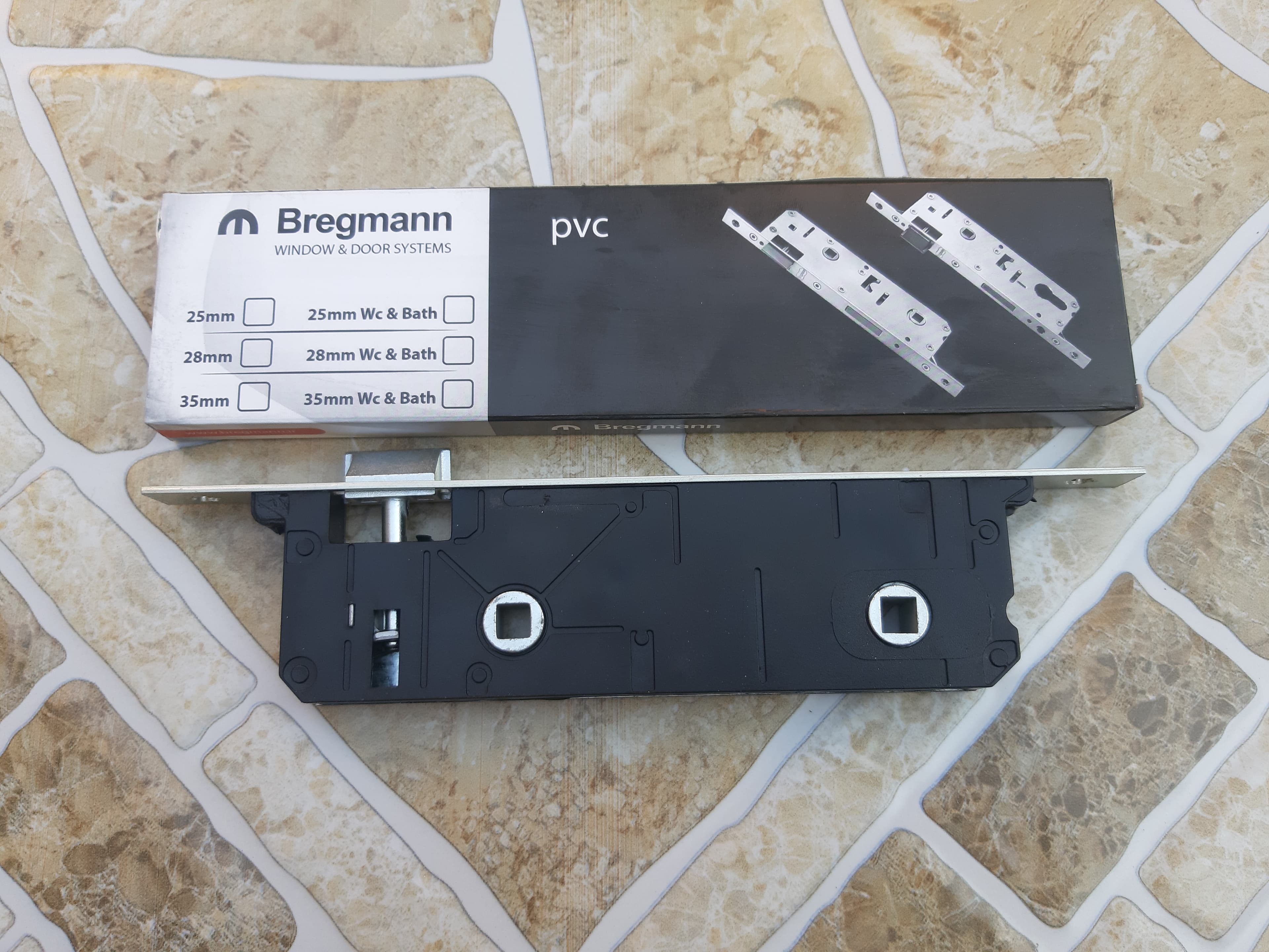 قفل سرویس UPVC برگمن