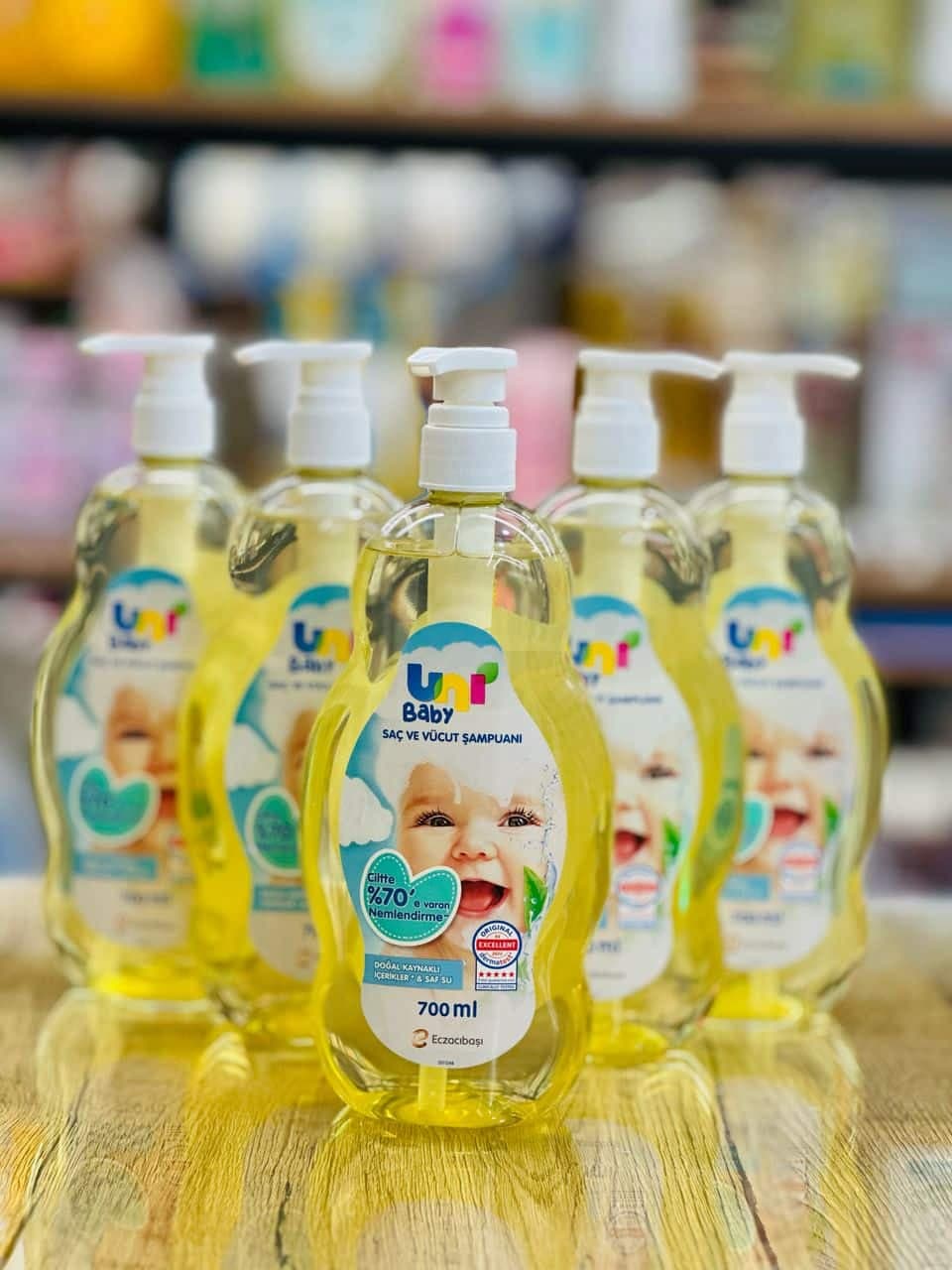 شامپو سر و بدن Uni یونی 700 میل (Orginal)
