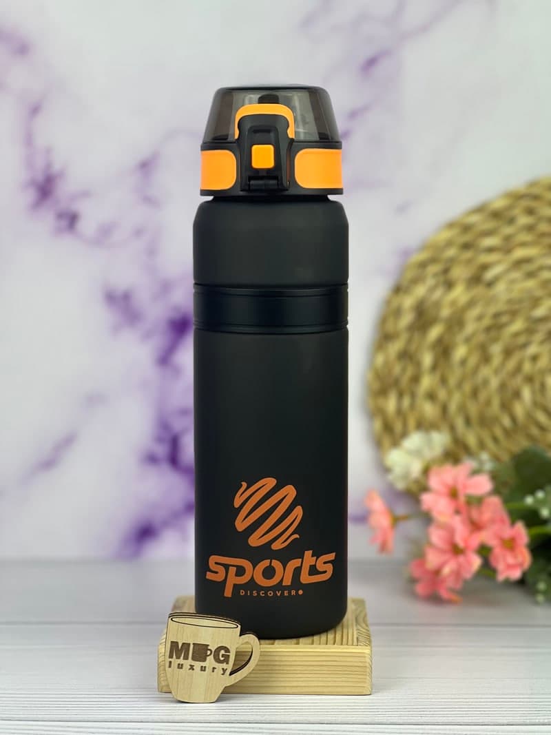 قمقمه SPORTS مات دور سیلیکونی قفل دار آسان نوش دار 800 میل — تصویر ۳