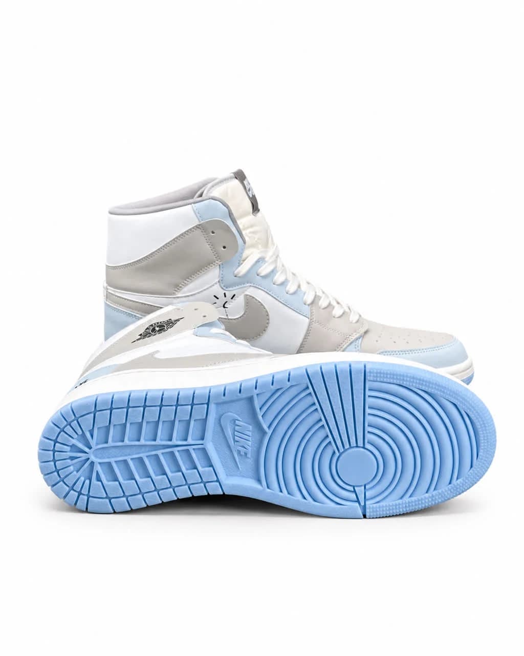 کفش کتانی مردانه بزرگ پا مدل ترویس ساقدار سفید طوسی آبی Nike travis — تصویر ۴