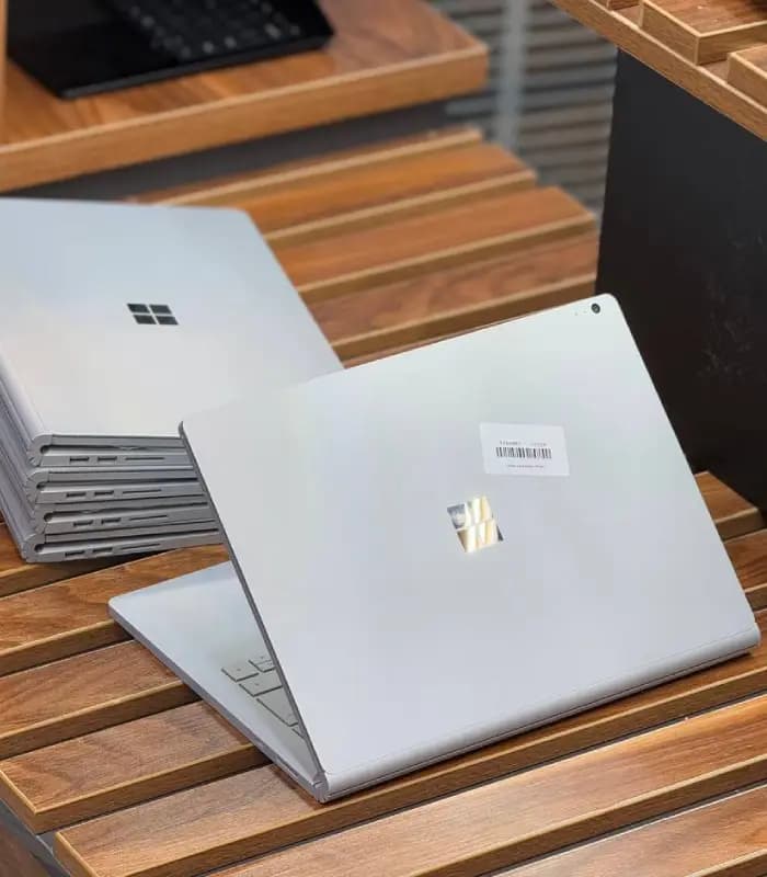 لپ تاپ استوک Microsoft Surface Book 2 | i7 8650U | 8GB | 256GB | 2GB — تصویر ۳