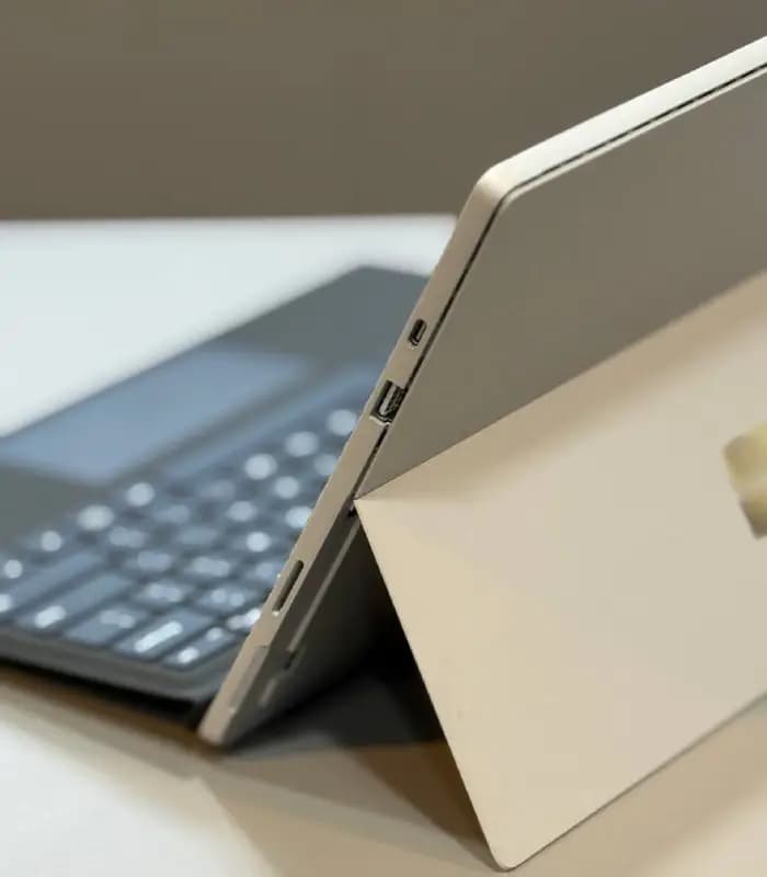 لپ‌تاپ استوک Microsoft Surface Pro 7 | I5 1035G4 | 8GB | 256GB | INTEL — تصویر ۶