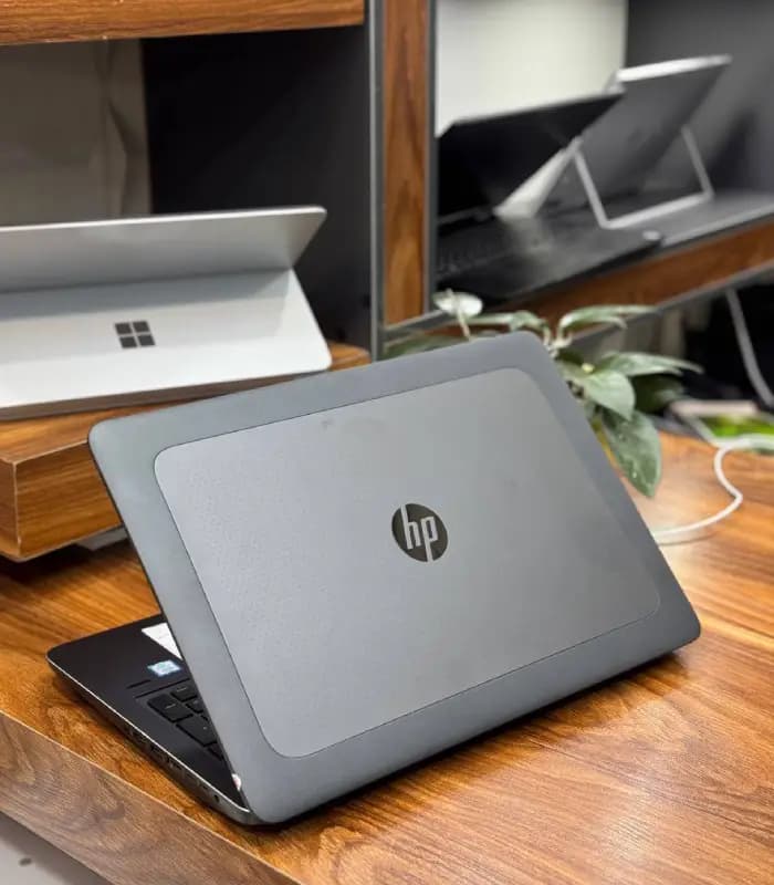 لپ‌تاپ استوک HP ZBook 15 G3 | I7 6820HQ | 16GB | 512GB | 2GB M1000M — تصویر ۲