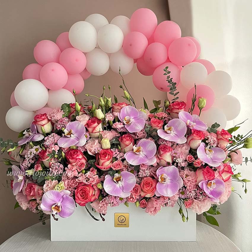 باکس گل و بادکنک دخترانه کد 393