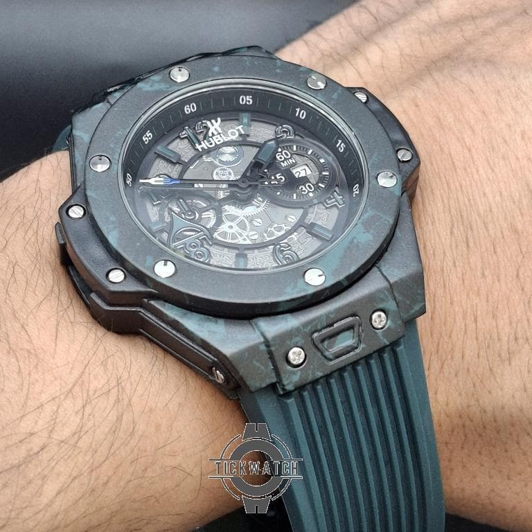 ساعت هابلوت مردانه سبز یشمی | قاب کربن، بند اسپرت، قفل اصلی Hublot — تصویر ۵