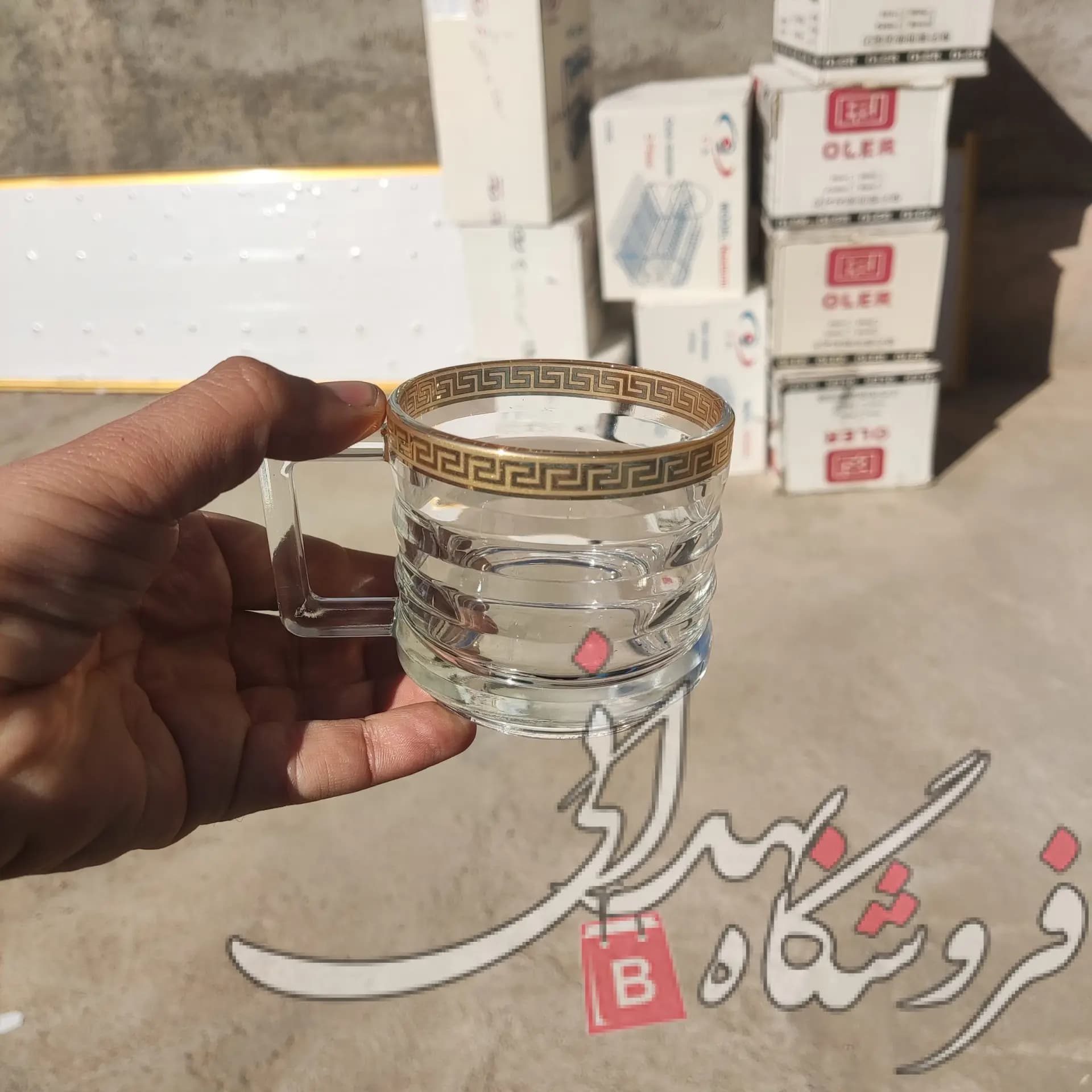 نیم لیوان شیشه ای دسته دار لاین 6 عددی لب طلا اکلیل — تصویر ۳