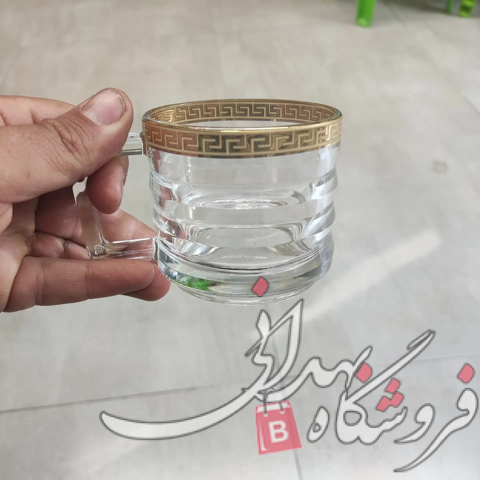 نیم لیوان شیشه ای دسته دار لاین 6 عددی لب طلا اکلیل