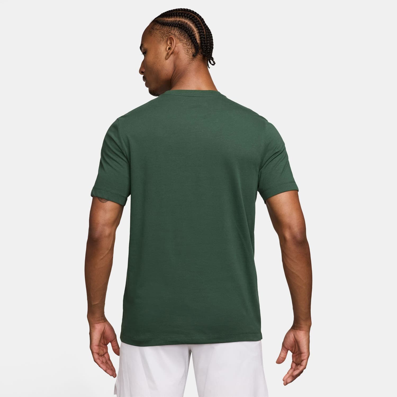 تی شرت تنیس مردانه نایک – NikeCourt Heritage Logo Dri-FIT – سبز — تصویر ۲