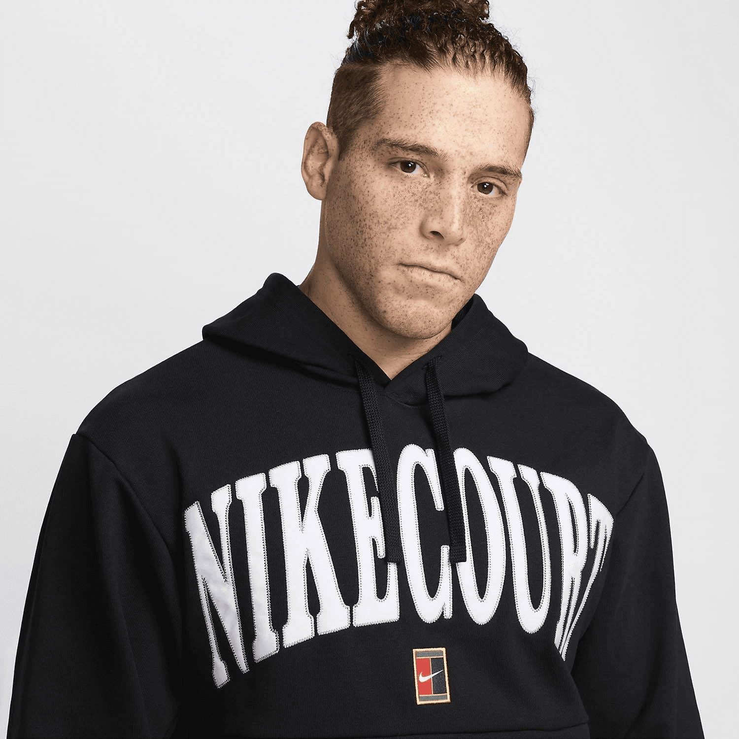 سویشرت تنیس مردانه نایک Nike Court Printed – مشکی — تصویر ۲