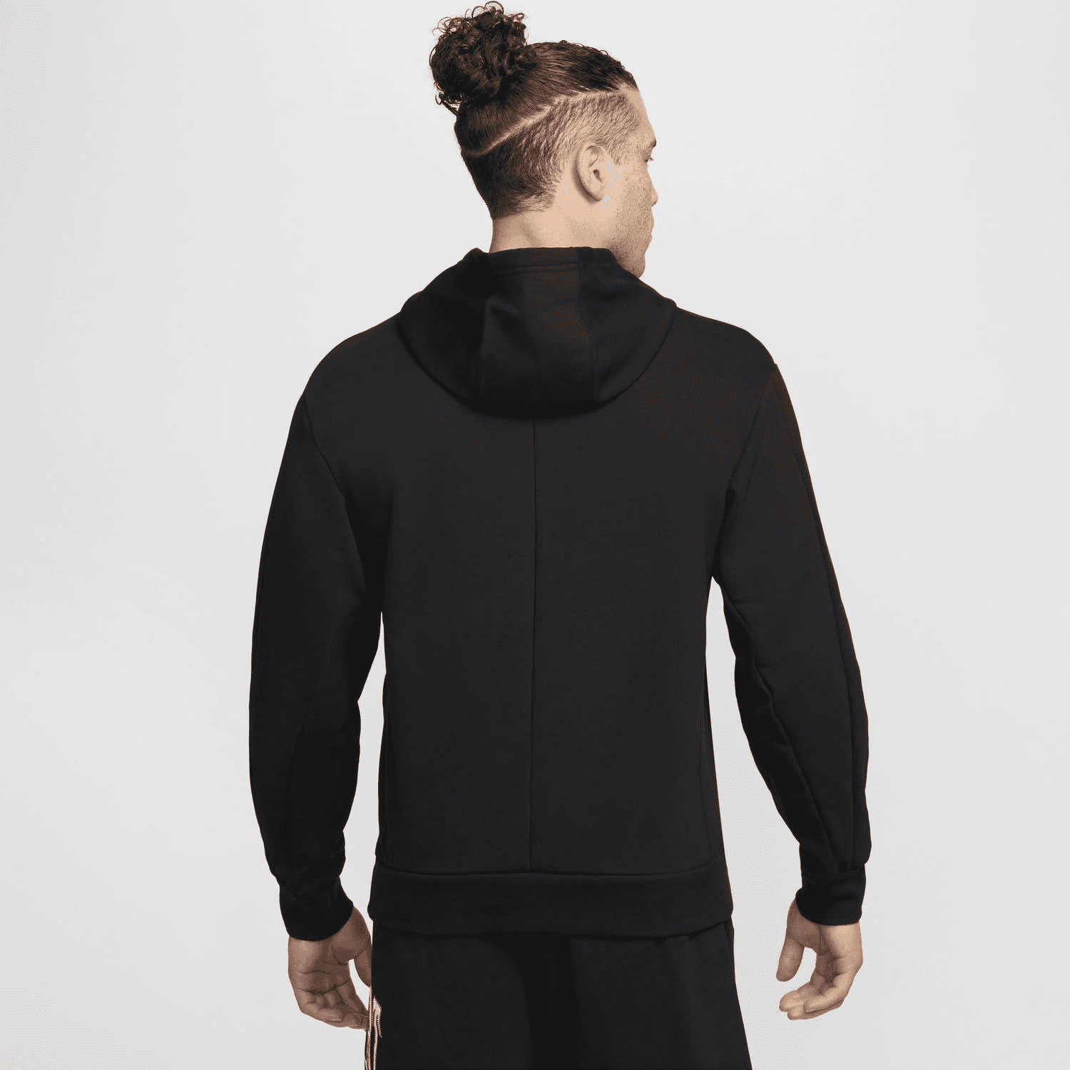 سویشرت تنیس مردانه نایک Nike Court Printed – مشکی — تصویر ۵