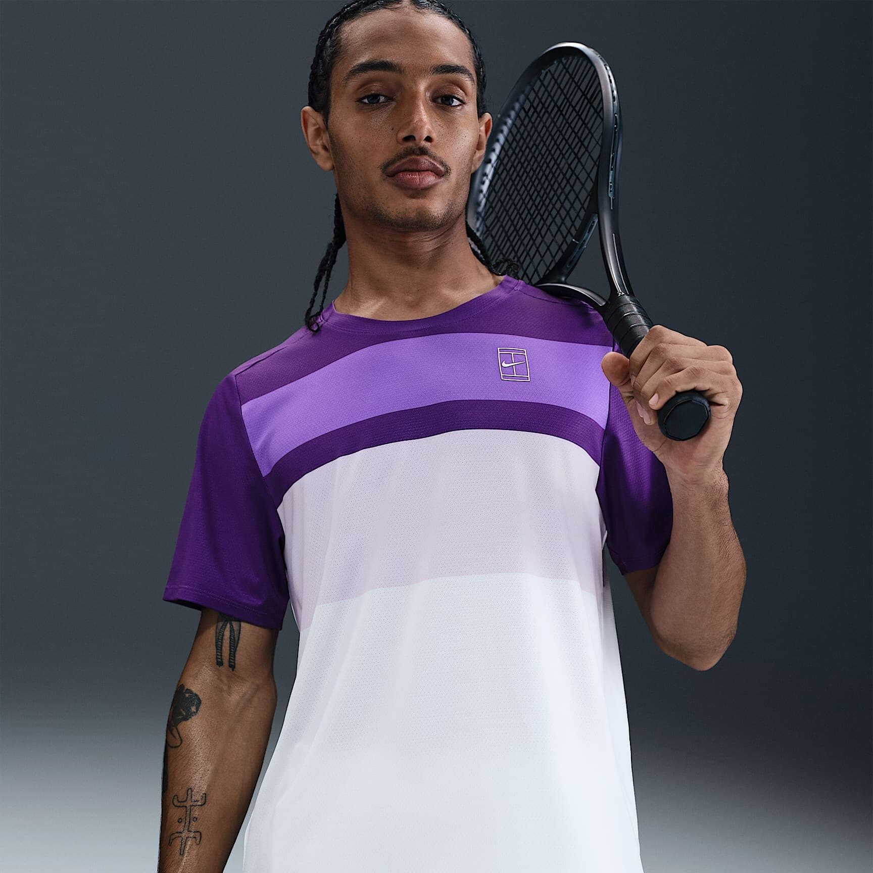 تی شرت تنیس مردانه نایک NikeCourt Advantage- سفید/بنفش
