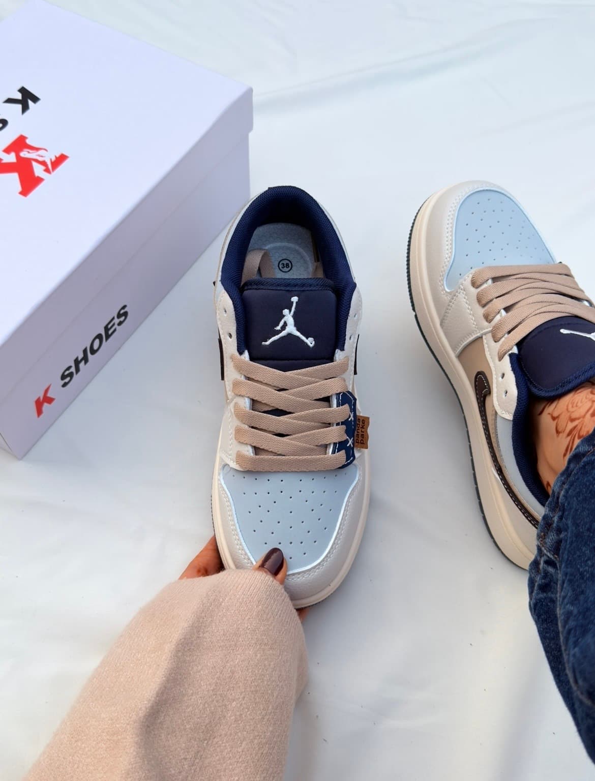 کتونی جردن آبی blue Jordan sneakers — تصویر ۳