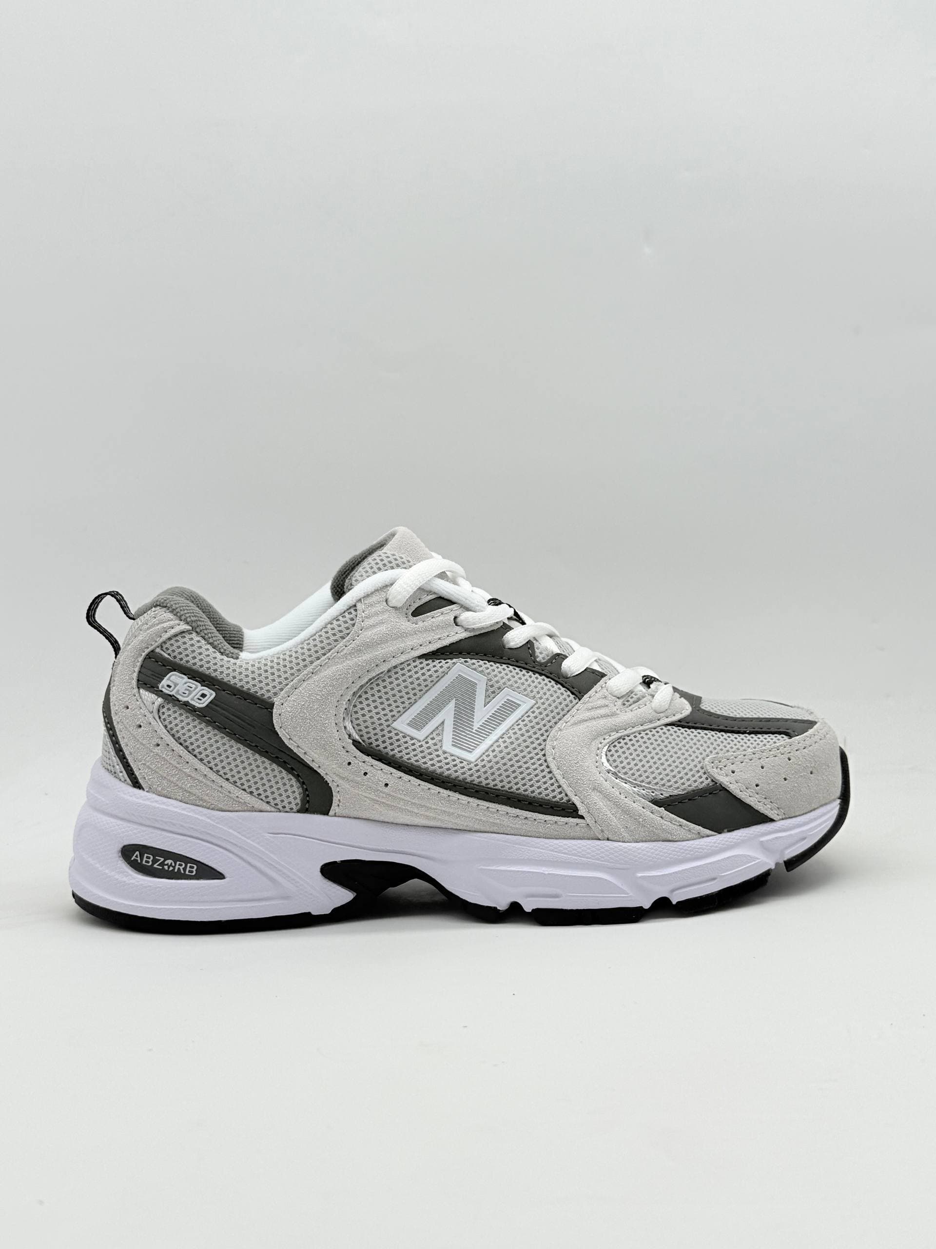 کفش نیوبالانس 530 زنانه خاکستری New Balance 530 gray Shoes