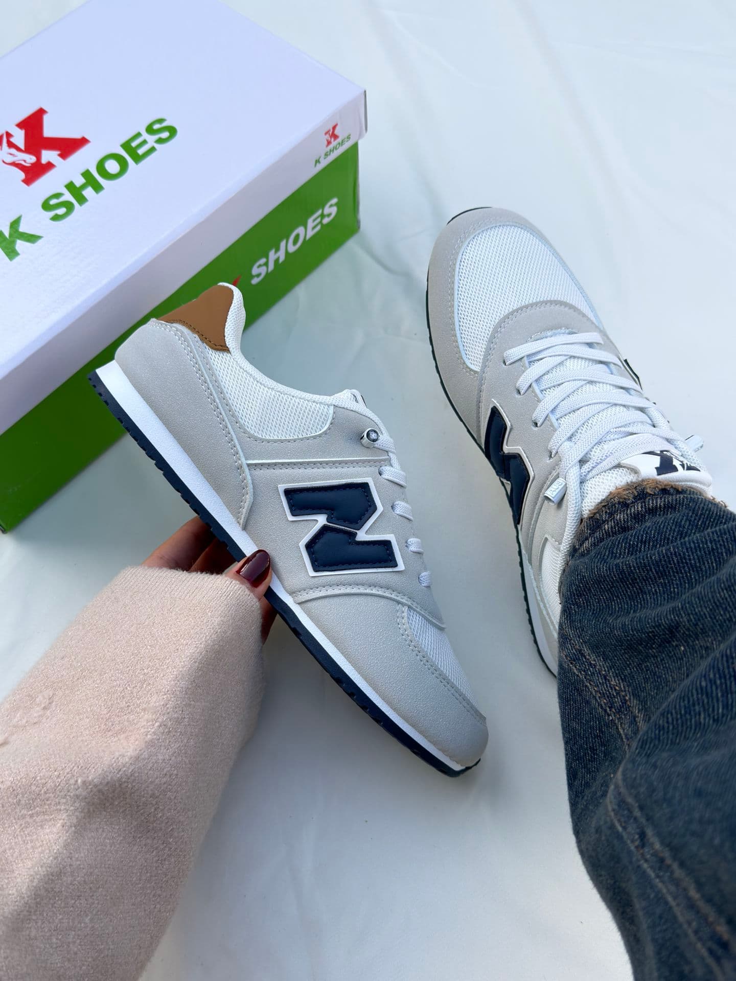 کفش نیوبالانس خاکستری New Balance gray Shoes — تصویر ۳