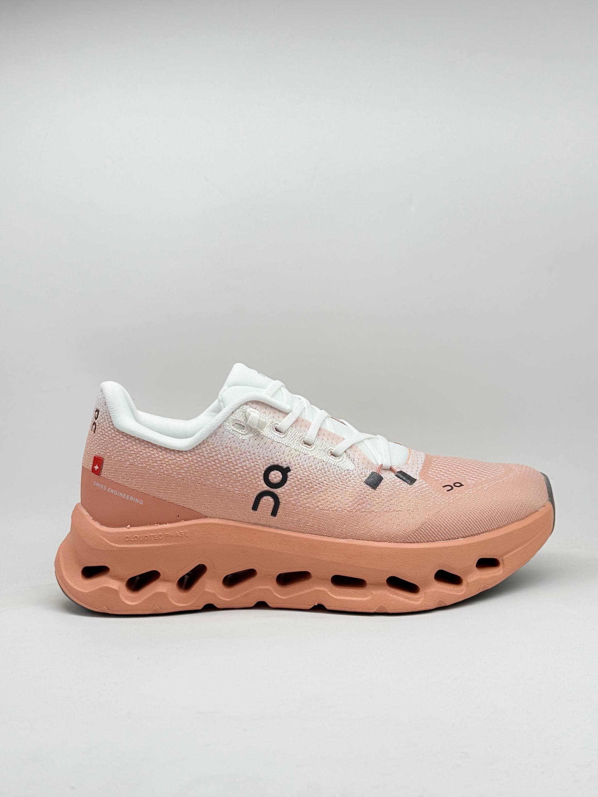 کفش on cludmonster نارنجی Shoes on cloudmonster oringe