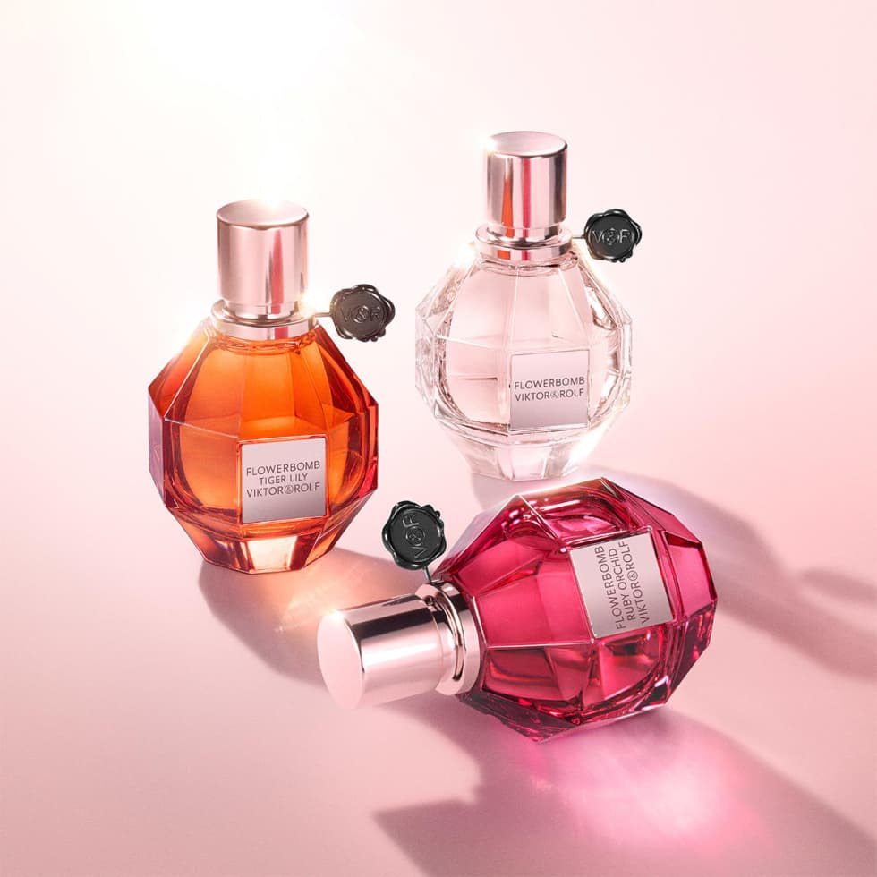 عطر ویکتور اند رولف فلاور بمب Viktor&Rolf FlowerBomb — تصویر ۴