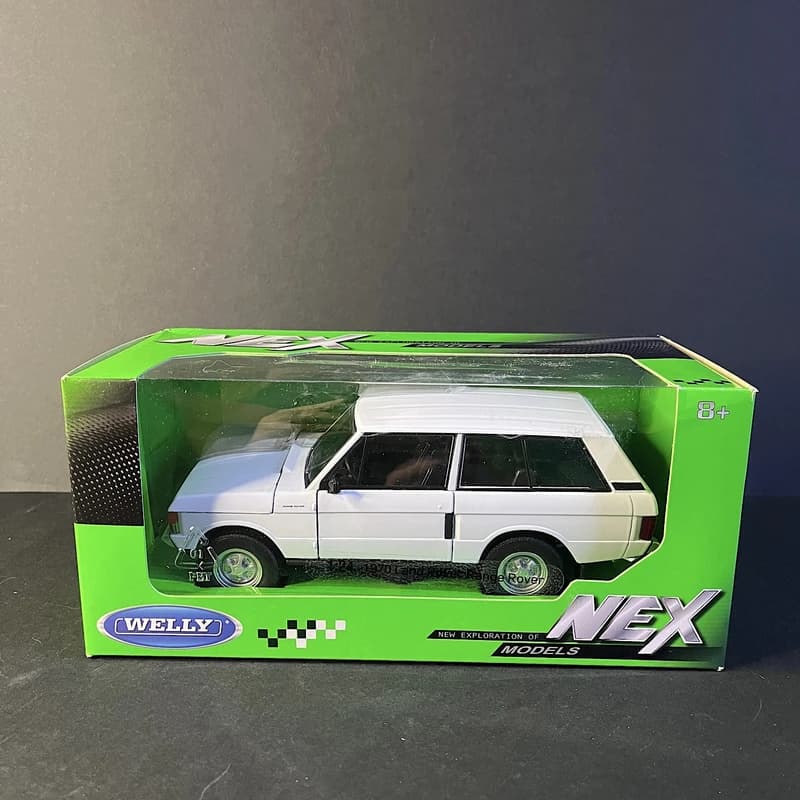 ماکت ماشین ولی Land Rover Range Rover مدل 1970 کد 24128W – مقیاس 1:24 — تصویر ۵