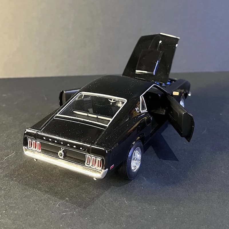 ماکت ماشین ولی Ford Mustang Boss 429 مدل 1969 کد 24067W – مقیاس 1:24 — تصویر ۴