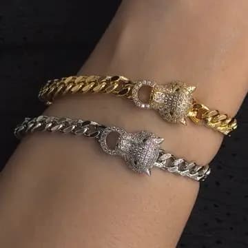 دستبند زنانه و دخترانه آبکاری نقره جواهری زنجیر کارتیر با سر ببر نگین کاری رنگ ثابت کد agy