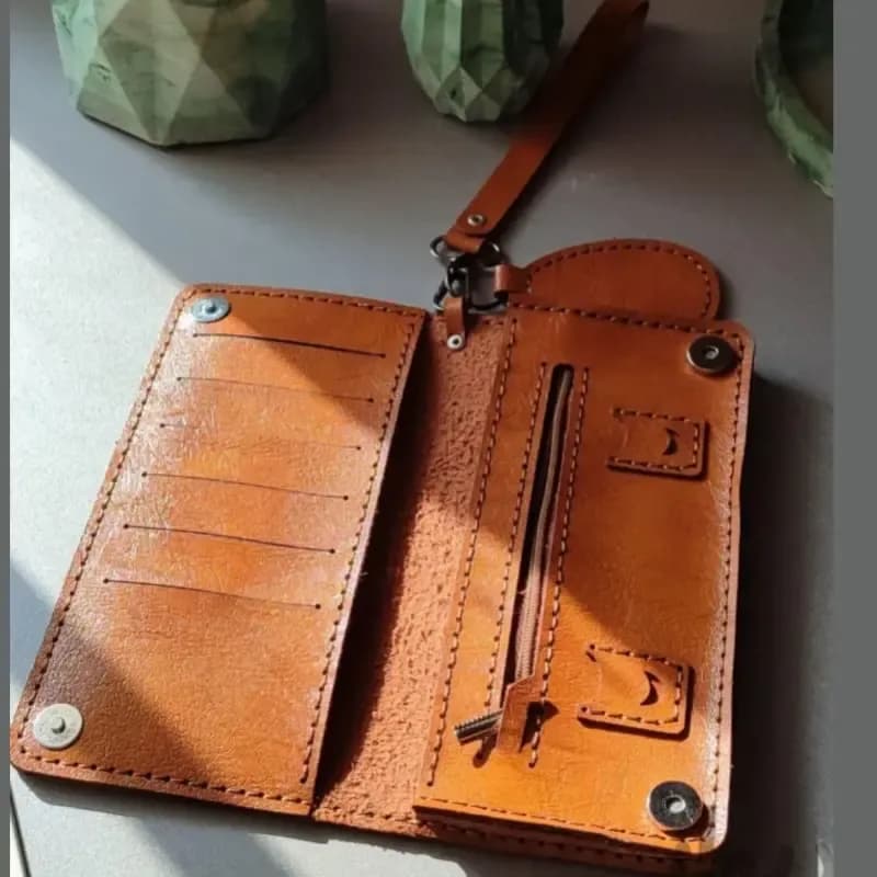 کیف پول و موبایل چرمی مدل گندم به همراه جاکلیدی و بند چرم مناسب خانم ها و آقایان — تصویر ۴