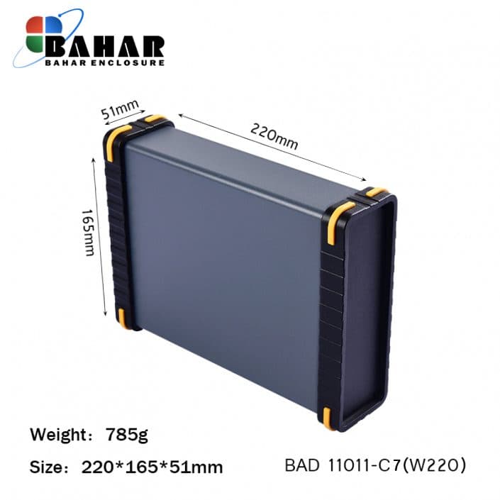 BAD 11011-C7(W220) جعبه آلومینیومی با پانل پلاستیکی