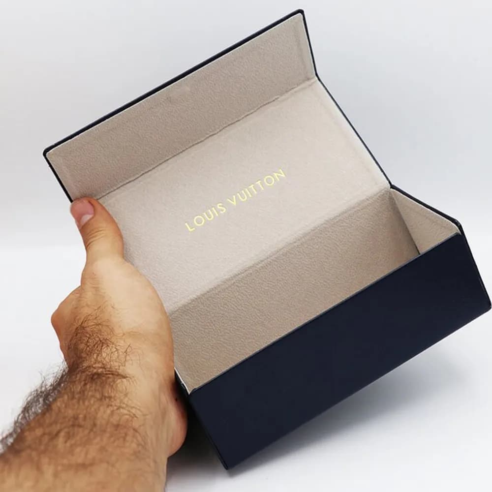 پک اورجینال عینک برند لویی ویتون Louis Vuitton با تمام تجهیزات مدل 992272 — تصویر ۶