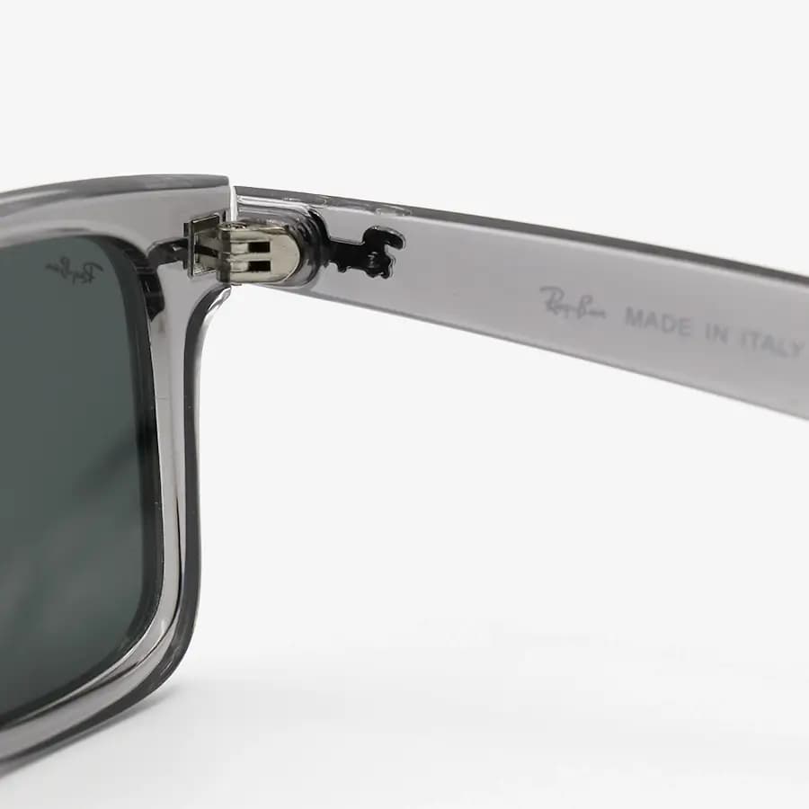 عینک آفتابی Ray-Ban با فریم شکل ویفرر، رنگ طوسی براق، لنز جنس شیشه و دودی تیره مدل RB4340 — تصویر ۴