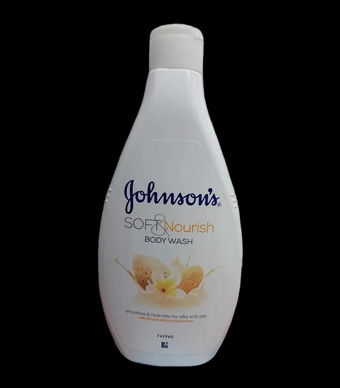 شامپو بدن حاوی عصاره بادام و گل یاس (400 میل) جانسون – Johnson’s