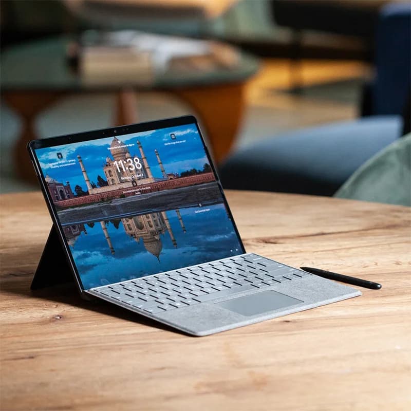 لپ تاپ استوک مایکروسافت مدل Surface Pro 8 صفحه لمسی 13 اینچی پردازنده i5 رم 8 گیگابایت هارد 256 گیگابایت SSD گرید A++ — تصویر ۴