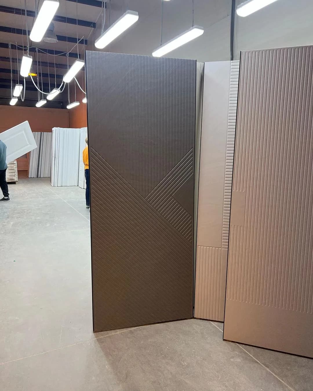 درب مدرن سهبعدی با طراحی هندسی و بافت هندسی کد 30333 — تصویر ۶