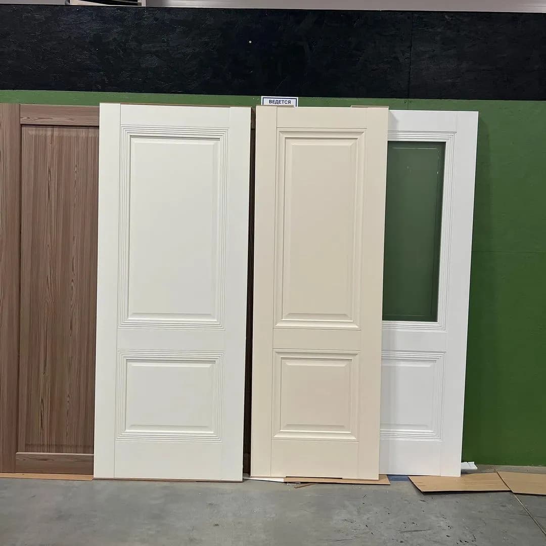 درب MDF سفید با پنل سبز زیتونی مدل نئوکلاسیک کد 30288 — تصویر ۲