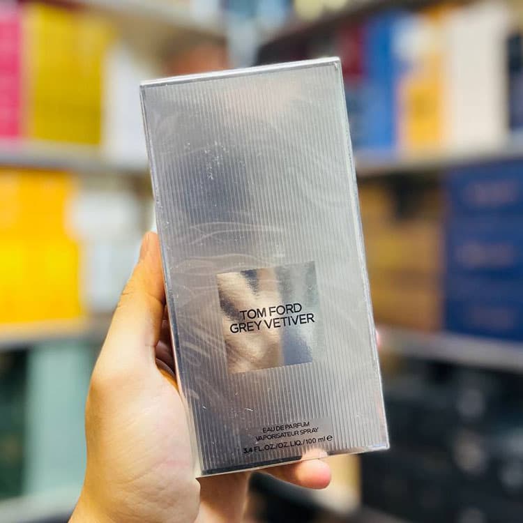 ادو پرفیوم مردانه اماراتی TOM FORD Grey Vetiver حجم 100 میلی لیتر — تصویر ۲