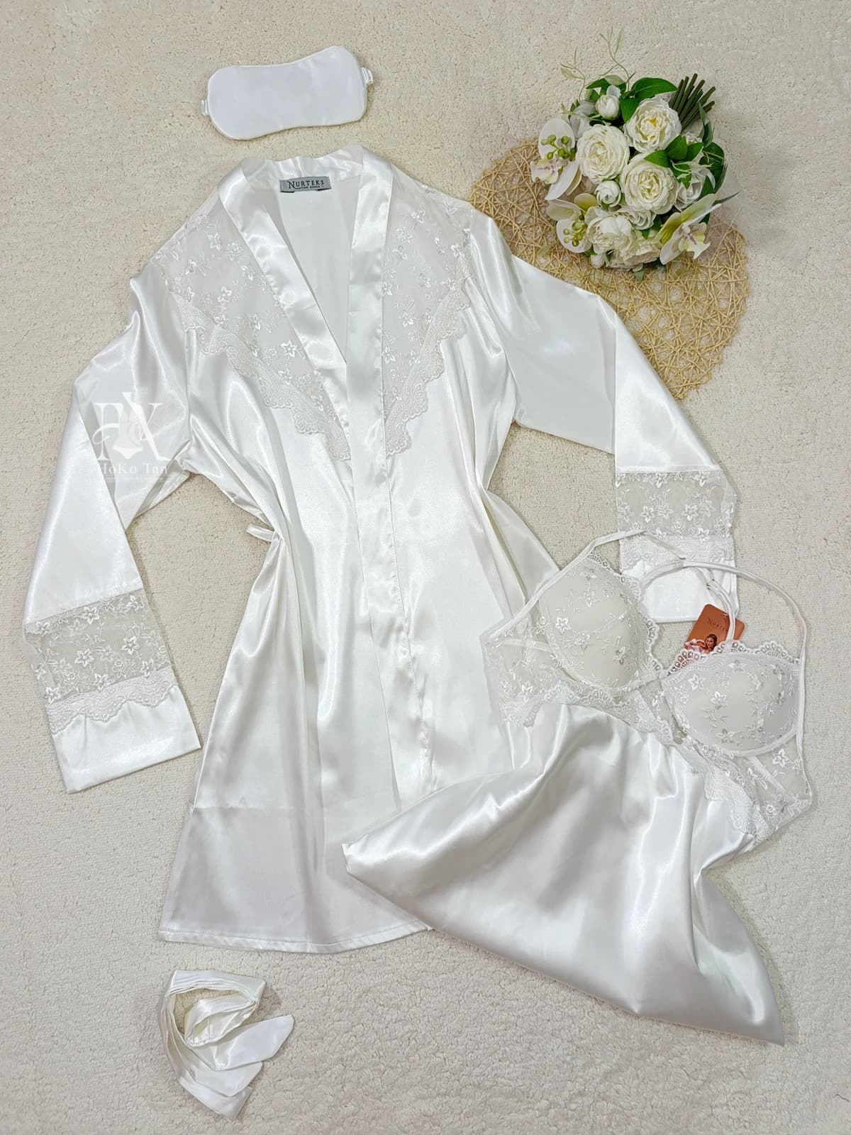 ست لباس خواب 4 تیکه ساتن مزونی EMA کد 5384