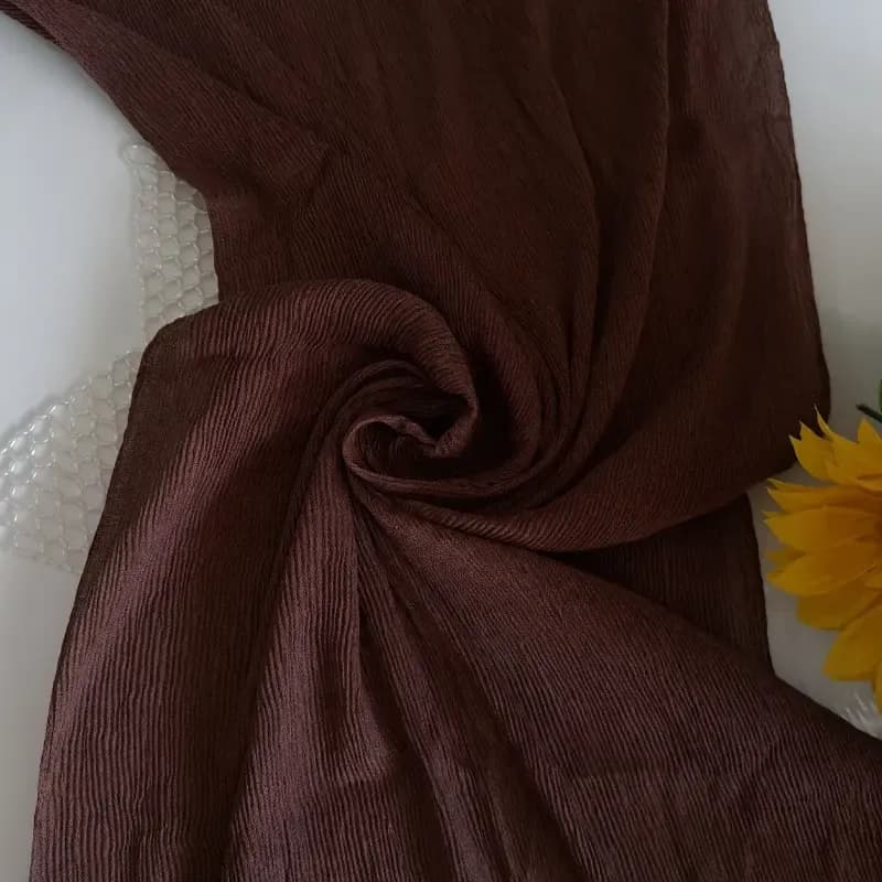 شال پلیسه رنگی منگوله دار سایز 70 در 190 مناسب بهار و تابستان — تصویر ۵