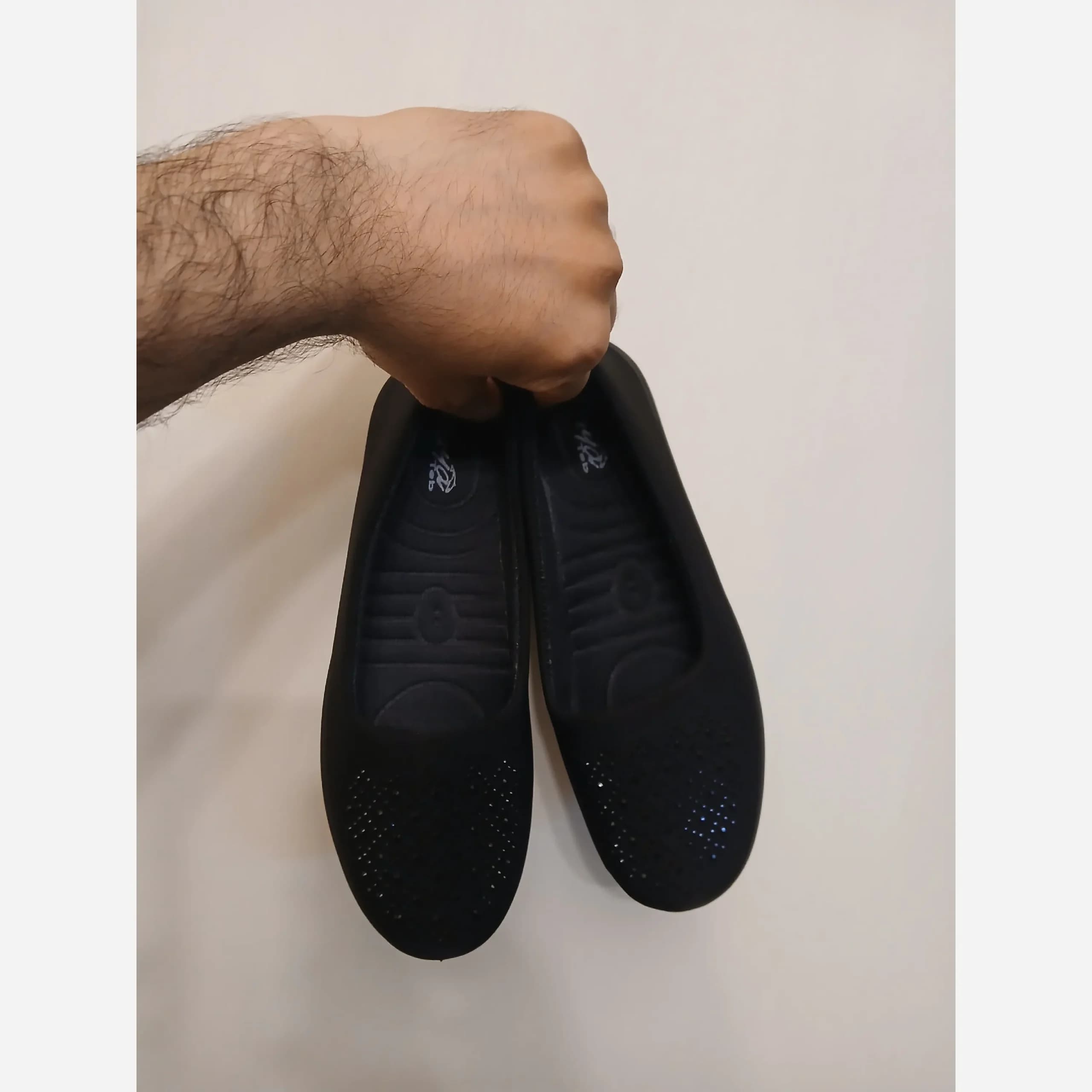 کفش راحتی زنانه نگین دار مشکی سبک روزمره زیره PU — تصویر ۴