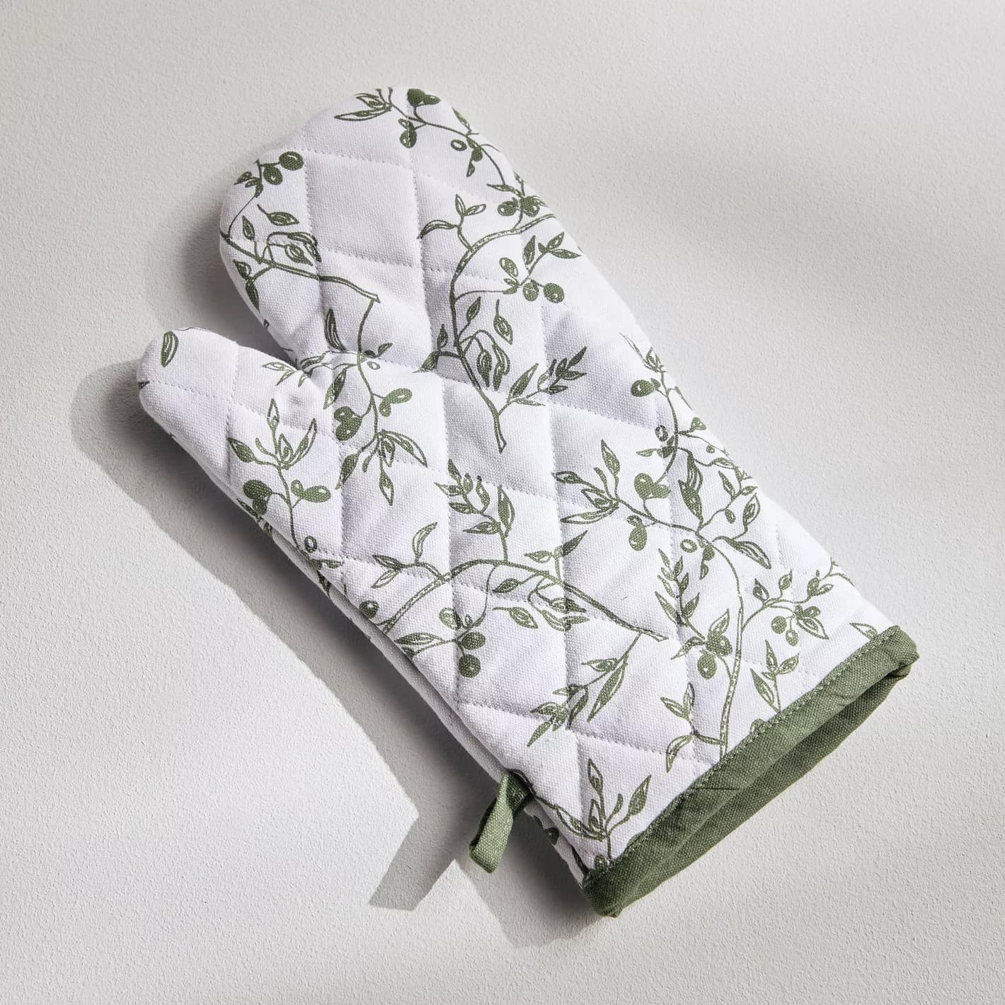 دستکش فر ساق بلند هوم سنتر، مدل Laurel Olivia Single Oven Glove، سبز/سفید/زیتون، 25 سانتی متر