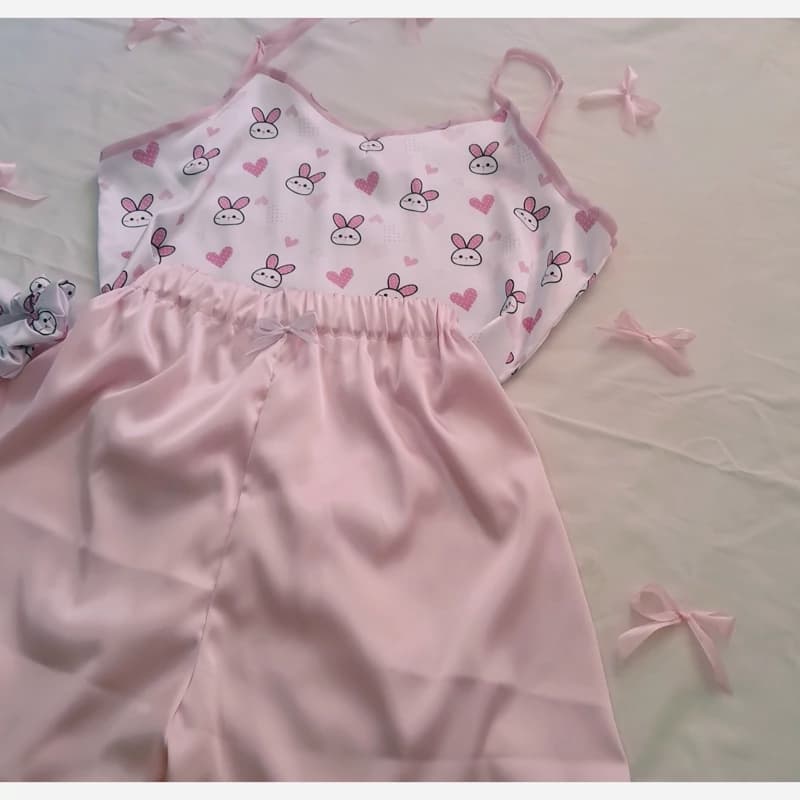 ست ساتن تاپ و شورتک زنانه کد 114