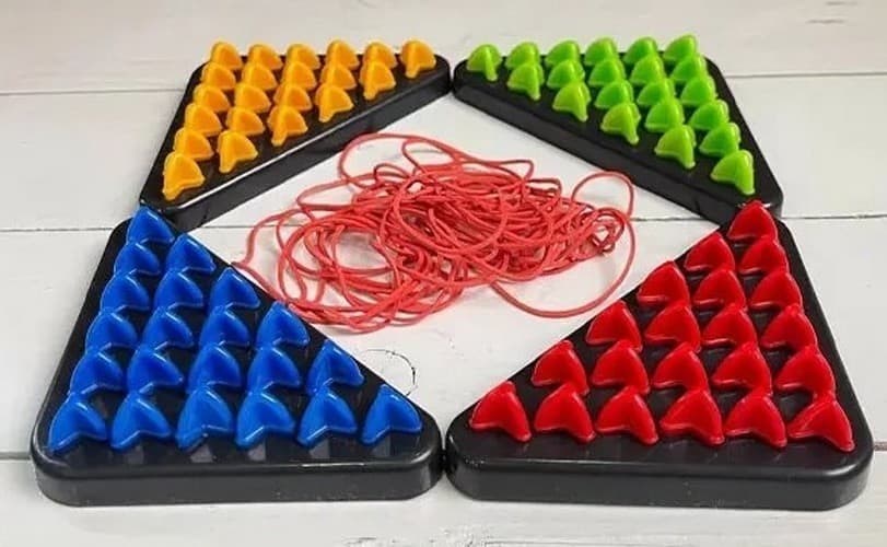 بازي دوز کشی مثلثی (تریگل) جعبه ای Triggle