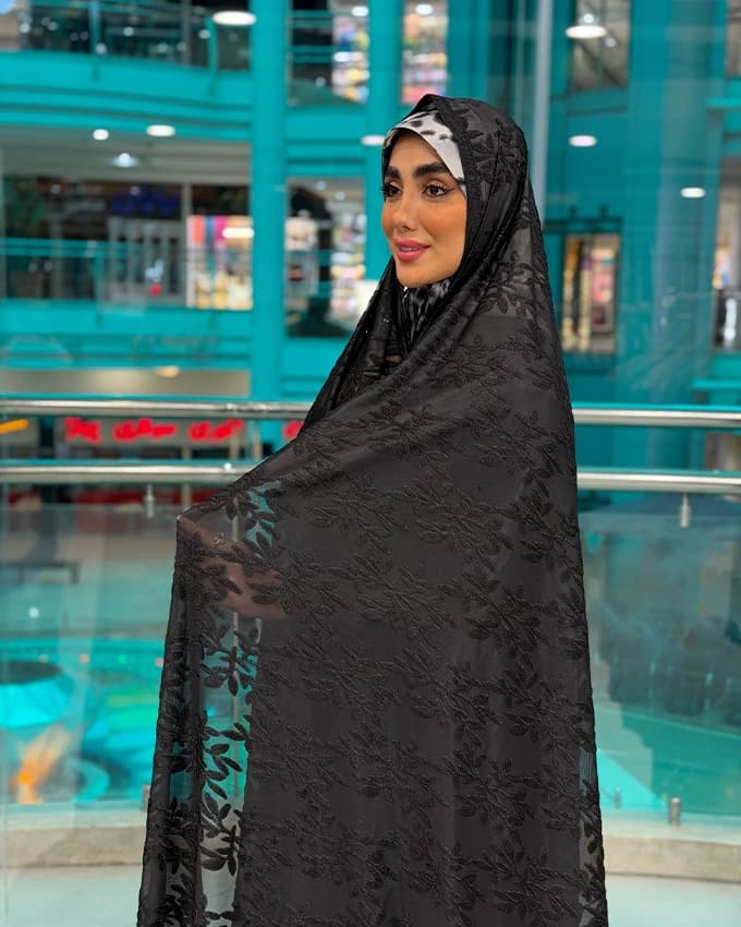 چادر دوخت سنتی ایرانی مخمل گیپور گل برجسته 2