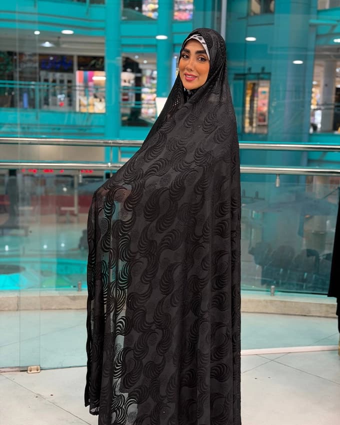 چادر دوخت سنتی ایرانی مخمل گیپور گل برجسته 3