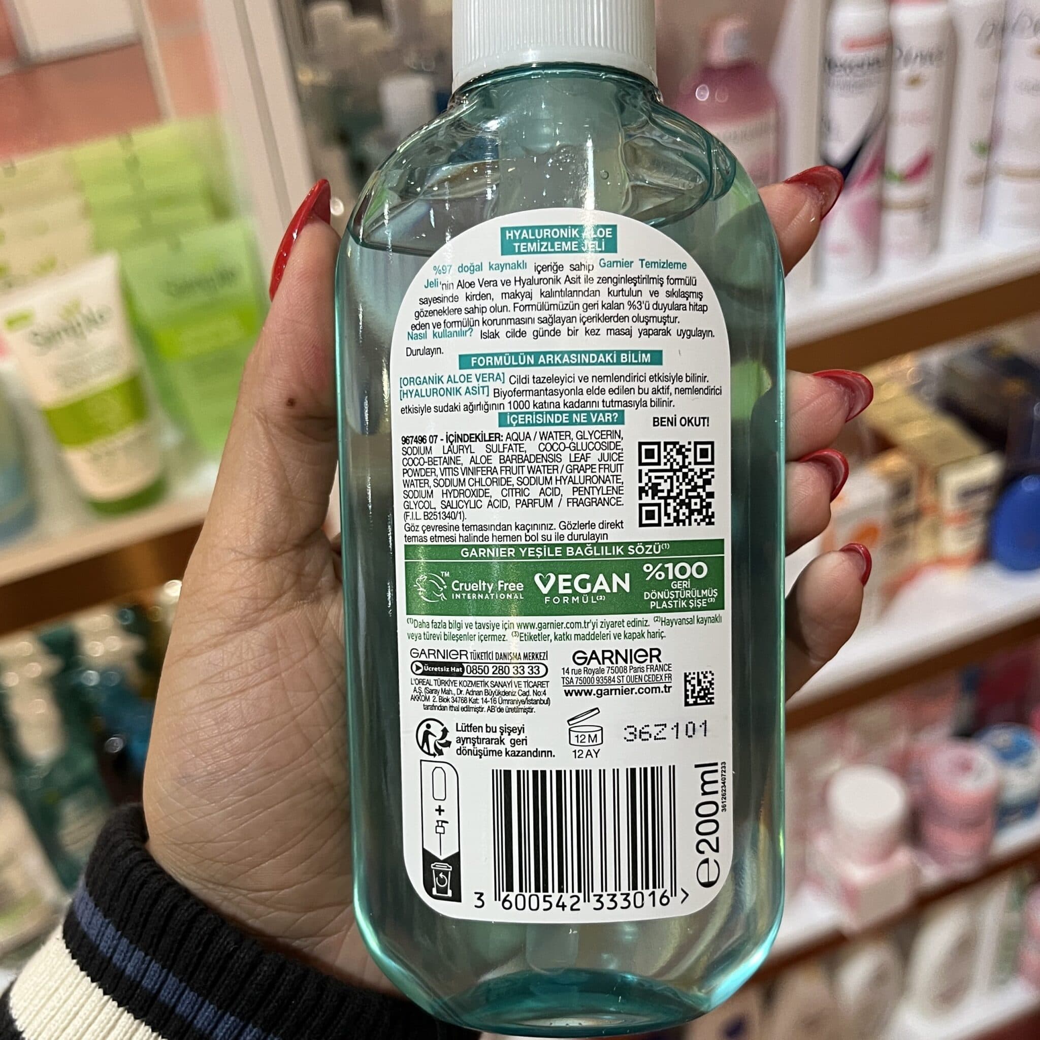 ژل شستشوی هیالورونیک گارنیر 200 میل اورجینال آبرسان و پاککننده صورت — تصویر ۲