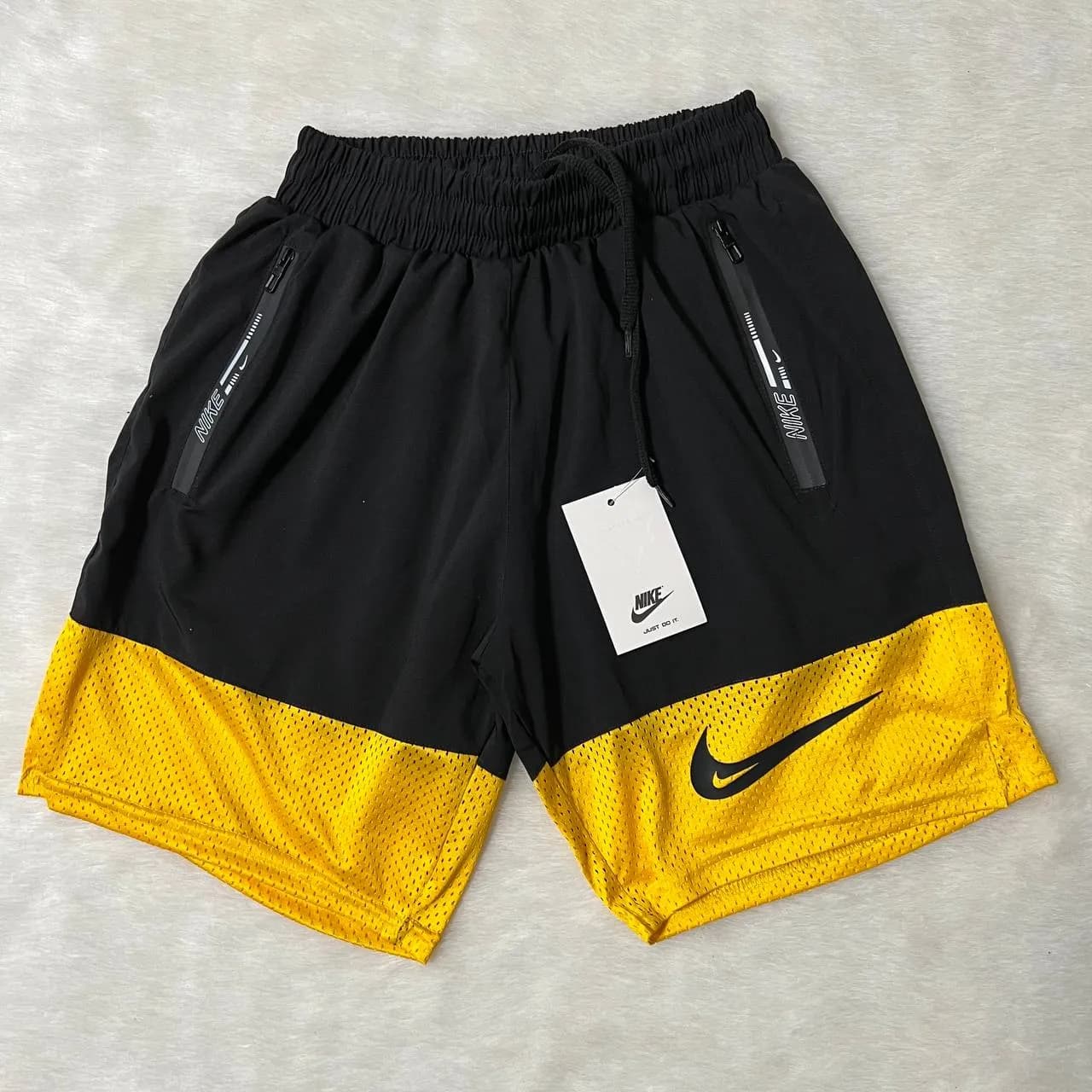 شلوارک ورزشی نایک میکروآیس کد 2413 — تصویر ۶