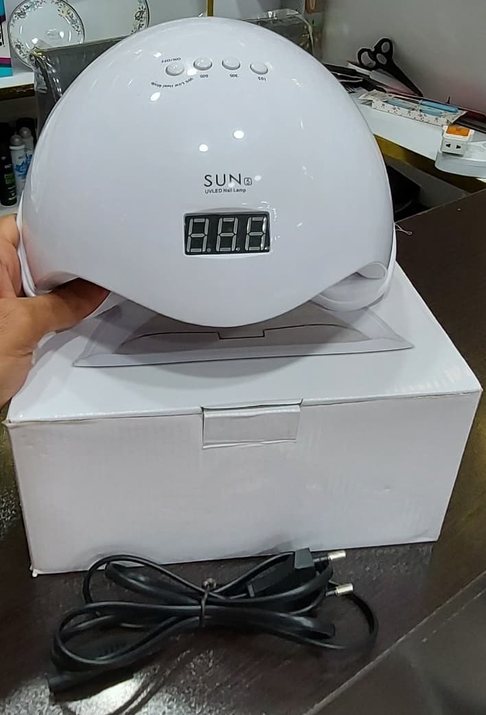 دستگاه یو وی مدل UVLED Nail Lamp ۴۸ وات – خشک‌کن سریع و حرفه‌ای ناخن — تصویر ۳