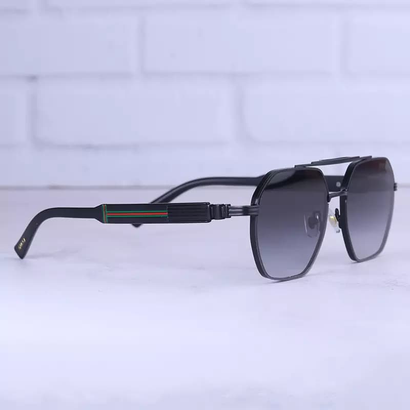 عینک آفتابی گوچی مشکی فریم چند ضلعی GG 69078/1 — تصویر ۵