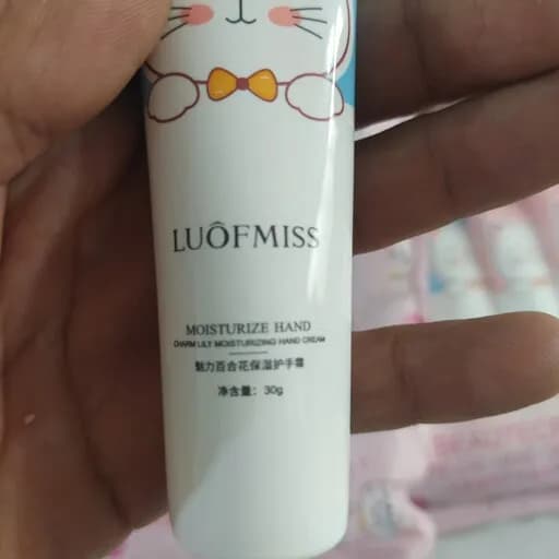 کرم دست لوفمیس (طرح پیشی) پک پنج عددی خوش رایحه هر کدوم 30 گرم — تصویر ۳