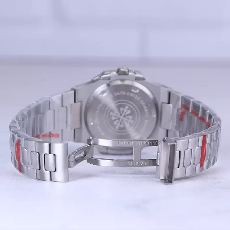 ساعت مچی پتک فیلیپ مردانه فلزی صفحه سبز M 8058/26 — تصویر ۳