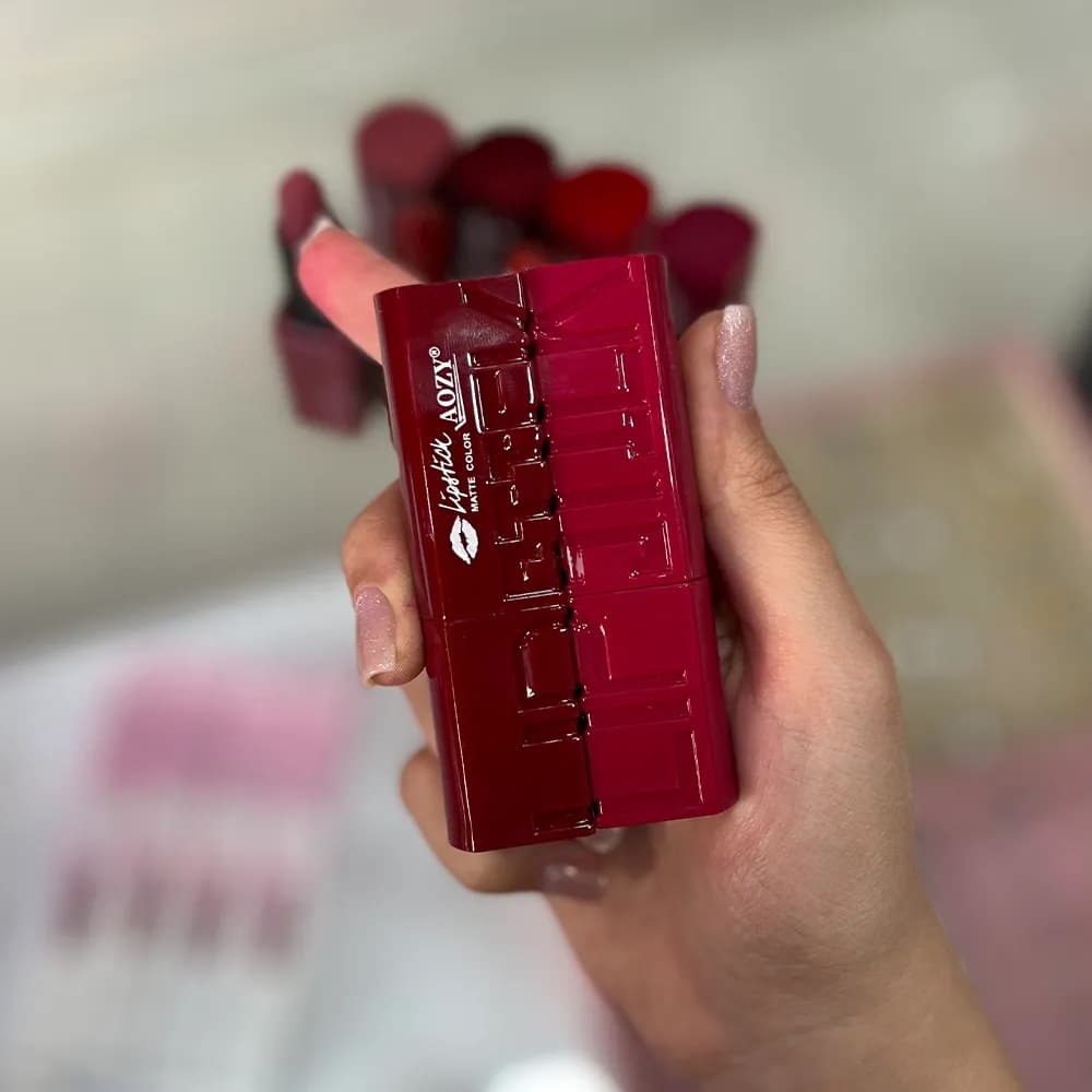 رژلب جامد برند AZOY — تصویر ۴