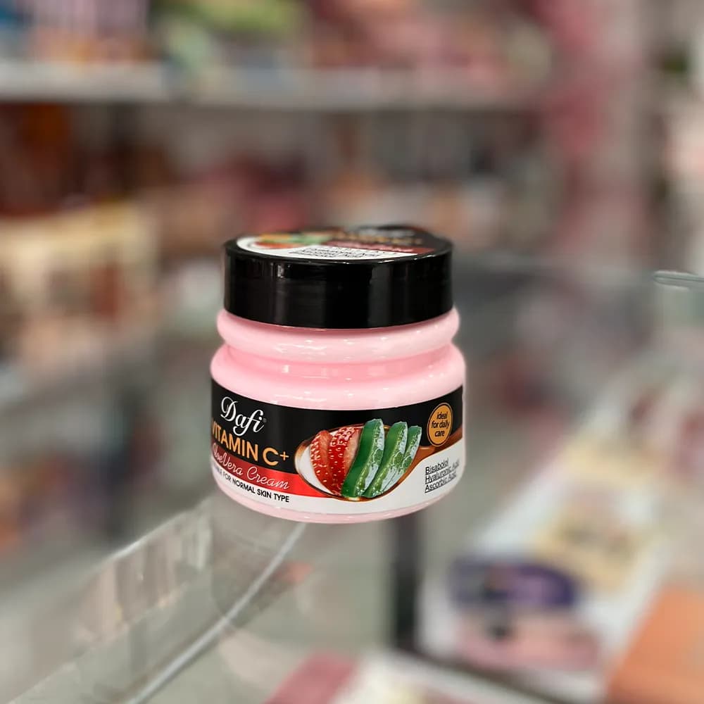 کرم مرطوب کننده دافی دست و صورت